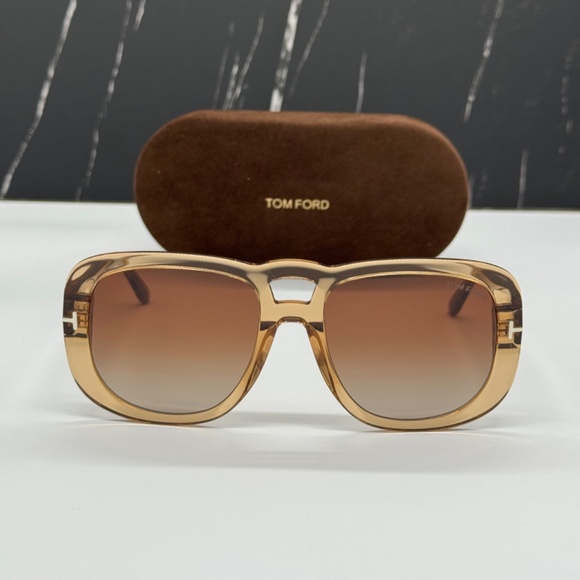 NEW TOM FORD TF1012 45F WOMEN SUNGLASSES TOM FORD BILLIE FT1012/S 45F EYEWEAR